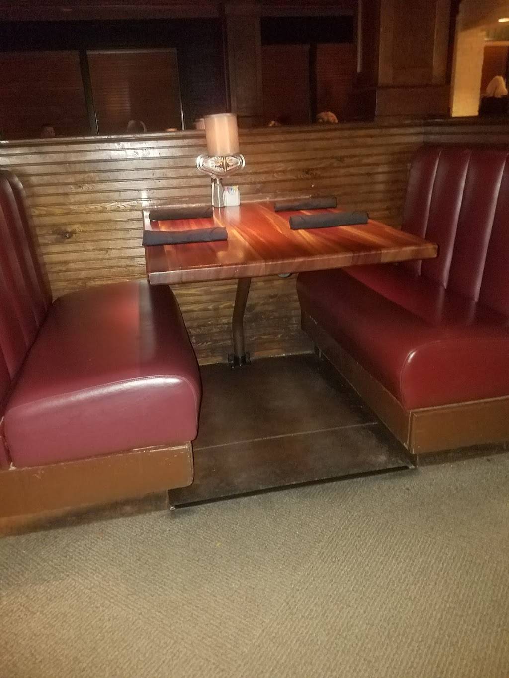 Charlestons Restaurant | restaurant | 5907 Northwest Expy, Oklahoma City, OK 73132, USA | 4057210060 OR +1 405-721-0060