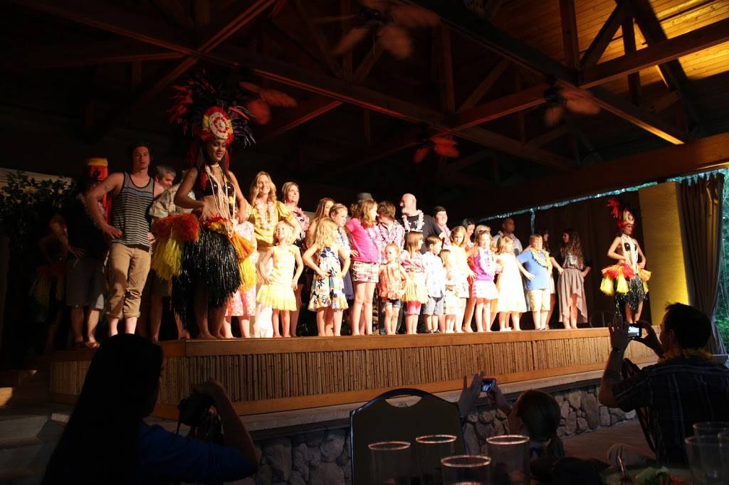 Wantilan Luau | restaurant | 6300 Hollywood Way, Orlando, FL 32819, USA | 4075033463 OR +1 407-503-3463