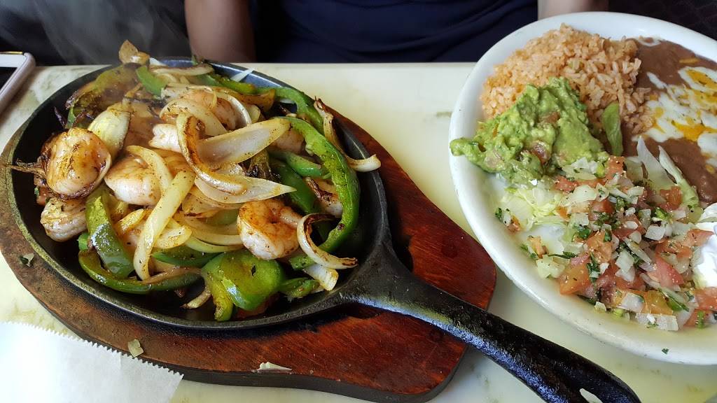 Fiesta Taqueria & Tequila Bar | restaurant | 506 N Meridian, Puyallup, WA 98371, USA | 2534456525 OR +1 253-445-6525