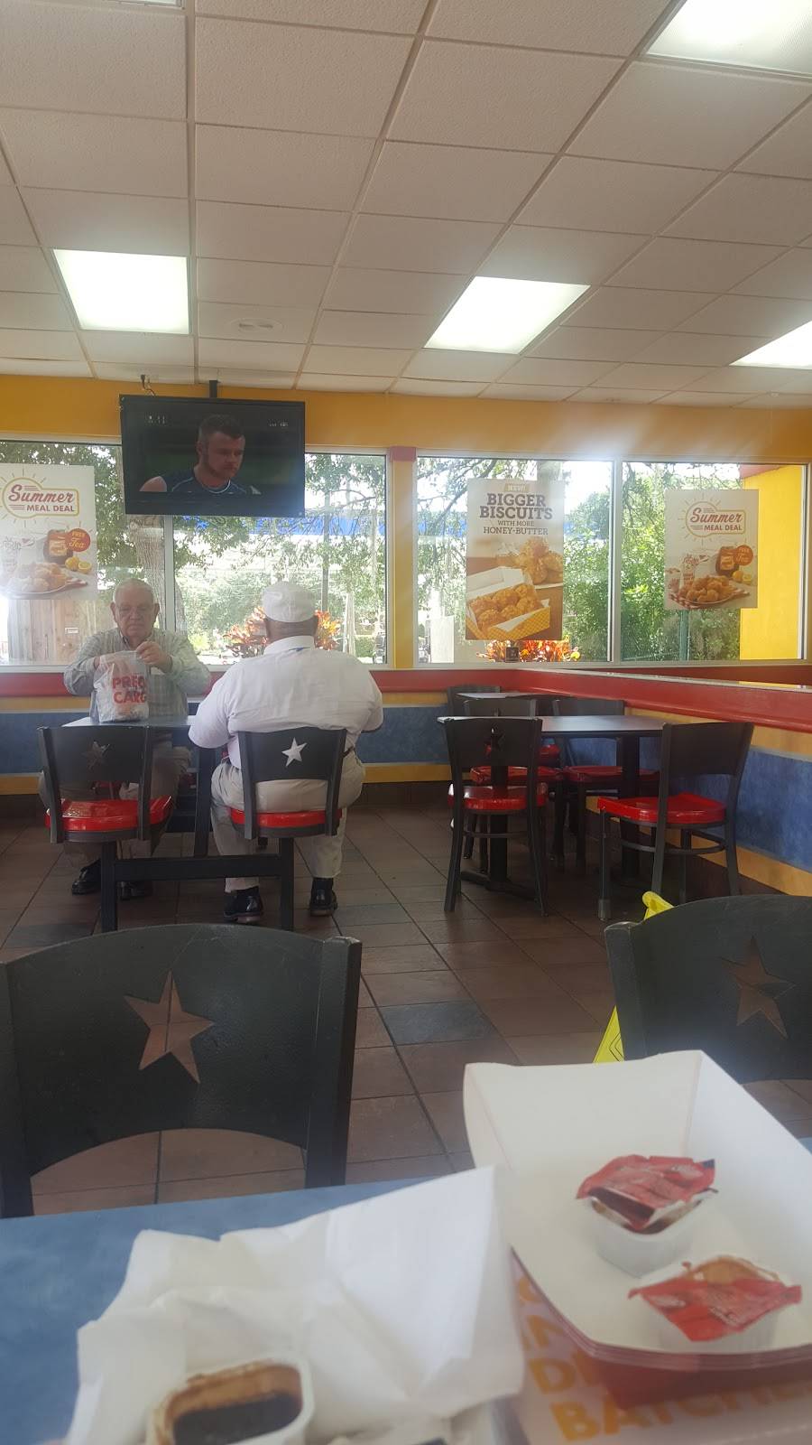 Churchs Chicken | restaurant | 2219 E Fletcher Ave, Tampa, FL 33612, USA | 8139759451 OR +1 813-975-9451