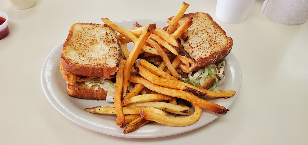 Rick & Carolyns Burgers & Fries | restaurant | 302 S Pioneer Dr, Abilene, TX 79605, USA | 3257932706 OR +1 325-793-2706