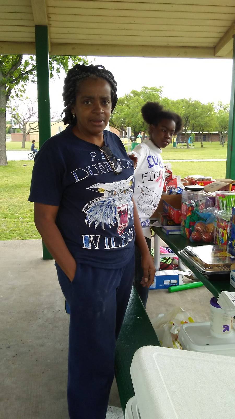 Williams Fried Chicken | restaurant | 4313 E Berry St, Fort Worth, TX 76105, USA | 8175345600 OR +1 817-534-5600