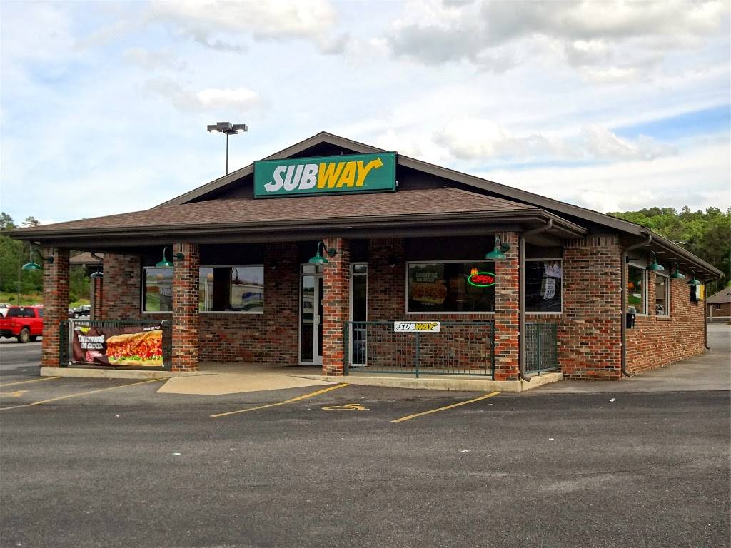 Subway | meal takeaway | 110 Eagle Mountain Blvd, Batesville, AR 72501, USA | 8706989955 OR +1 870-698-9955
