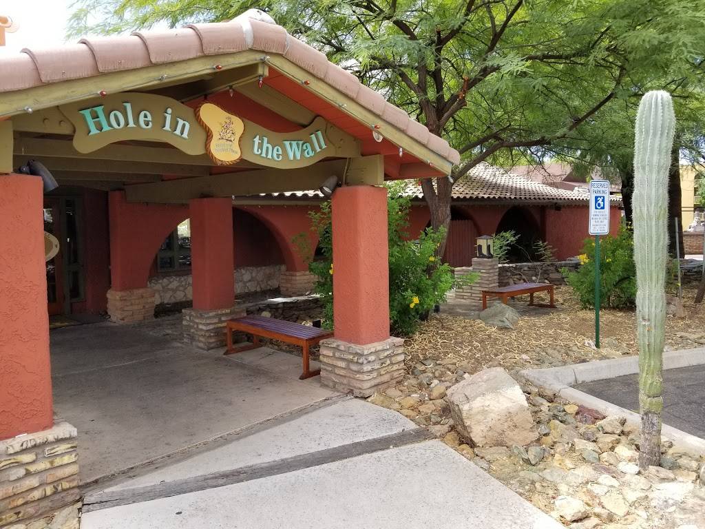 Hole-In-The-Wall BBQ Restaurant | restaurant | 4434, 7677 N 16th St, Phoenix, AZ 85020, USA | 6028701977 OR +1 602-870-1977