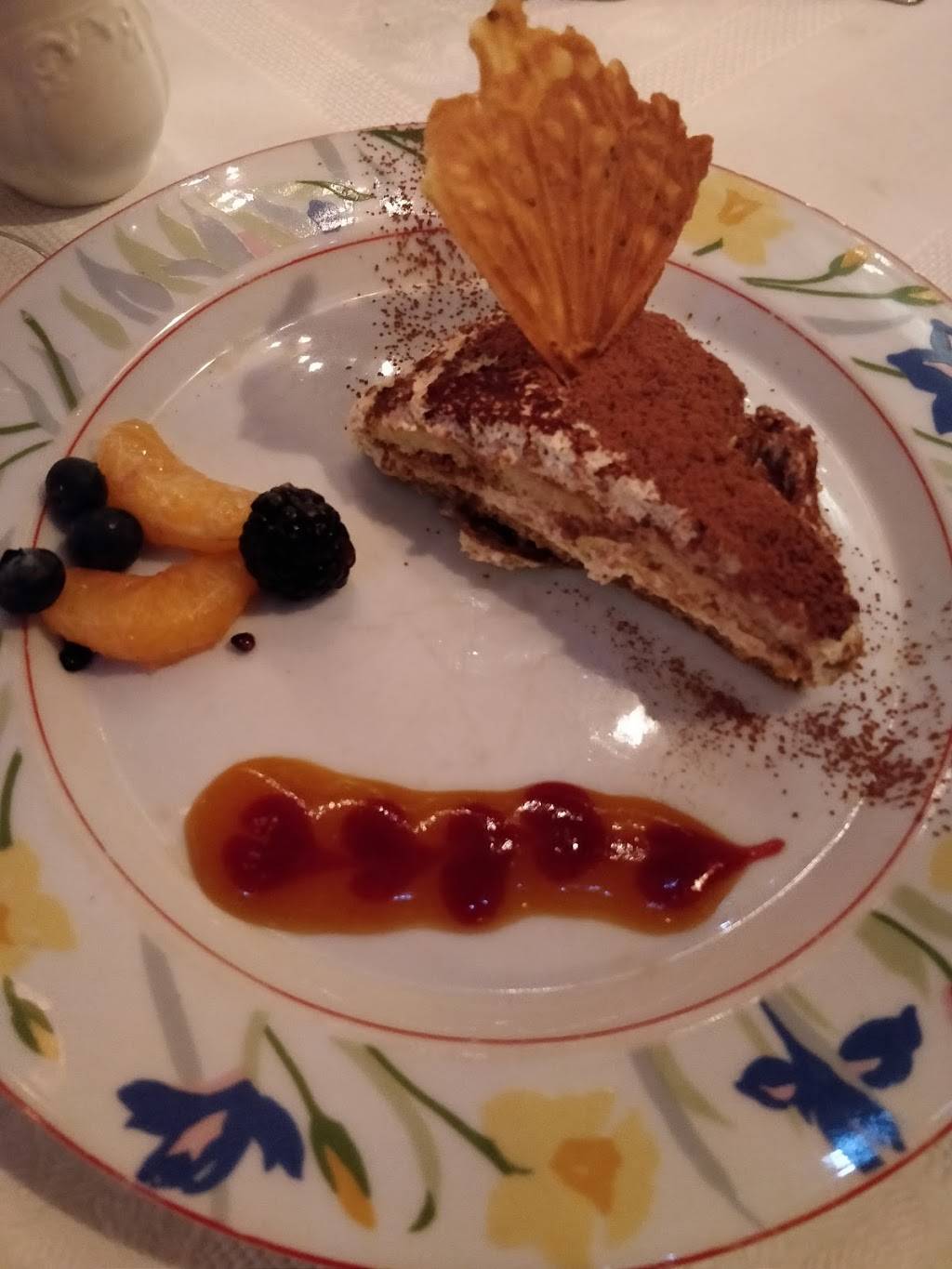 Restaurant Esmeralda Sur-Lac | restaurant | 1223 Chemin du Chantecler, Sainte-Adèle, QC J8B 2Y3, Canada | 4502295151 OR +1 450-229-5151