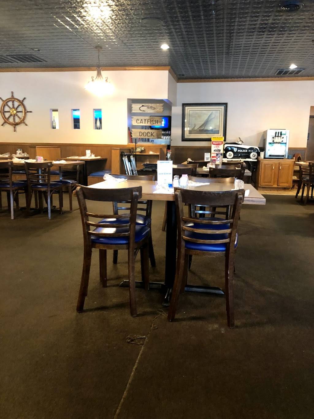 Catfish Dock | restaurant | 2003 W Everly Brothers Blvd, Powderly, KY 42367, USA | 2703380055 OR +1 270-338-0055