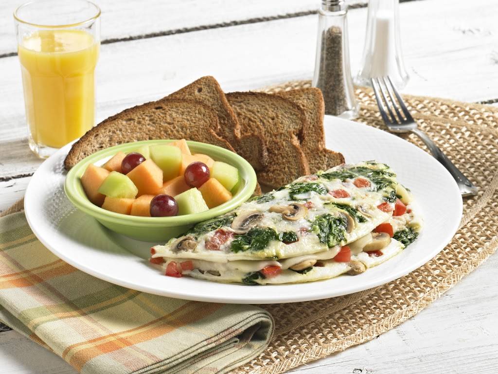 Cocos Bakery Restaurant | bakery | 28502 Marguerite Pkwy, Mission Viejo, CA 92692, USA | 9493645915 OR +1 949-364-5915