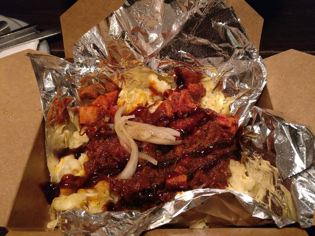 Central Mac | restaurant | 2613 Elm St, Dallas, TX 75226, USA | 4698026742 OR +1 469-802-6742