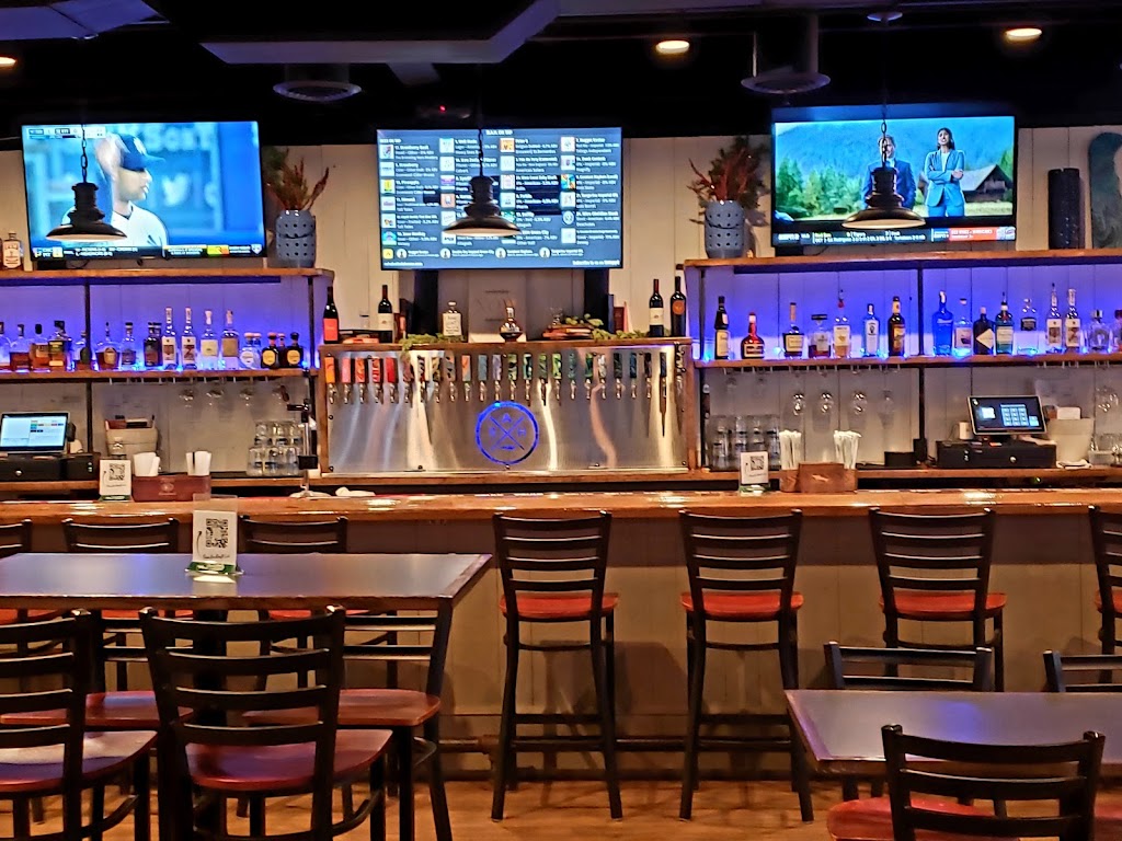 Rehoboth Ale House On the Mile | restaurant | 20859 Coastal Hwy, Rehoboth Beach, DE 19971, USA | 3025672921 OR +1 302-567-2921