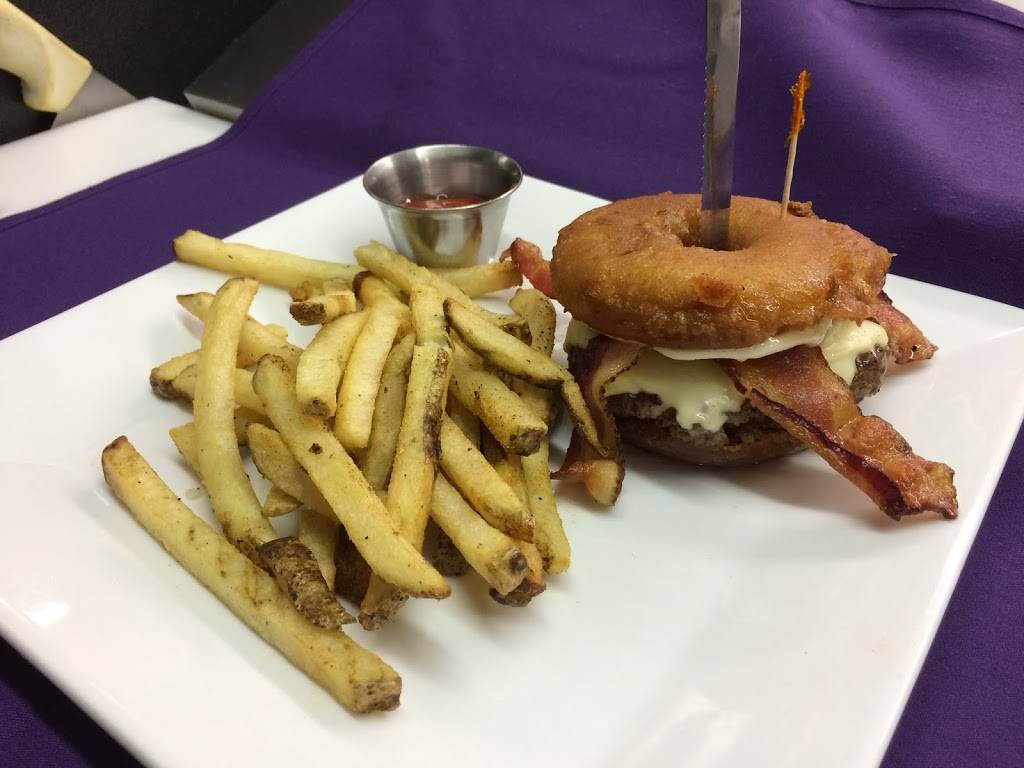 Mes burgers & brews | restaurant | 215 Main St, Danville, VA 24541, USA | 4347920123 OR +1 434-792-0123