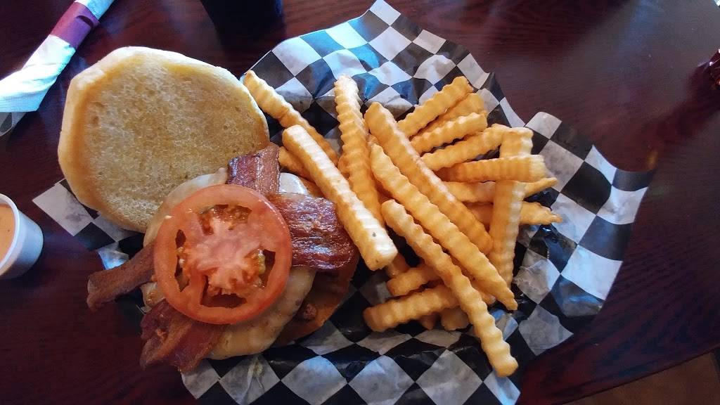 Spauldings Food & Drink | restaurant | 220 W 3rd St, Andover, KS 67002, USA | 3162953913 OR +1 316-295-3913