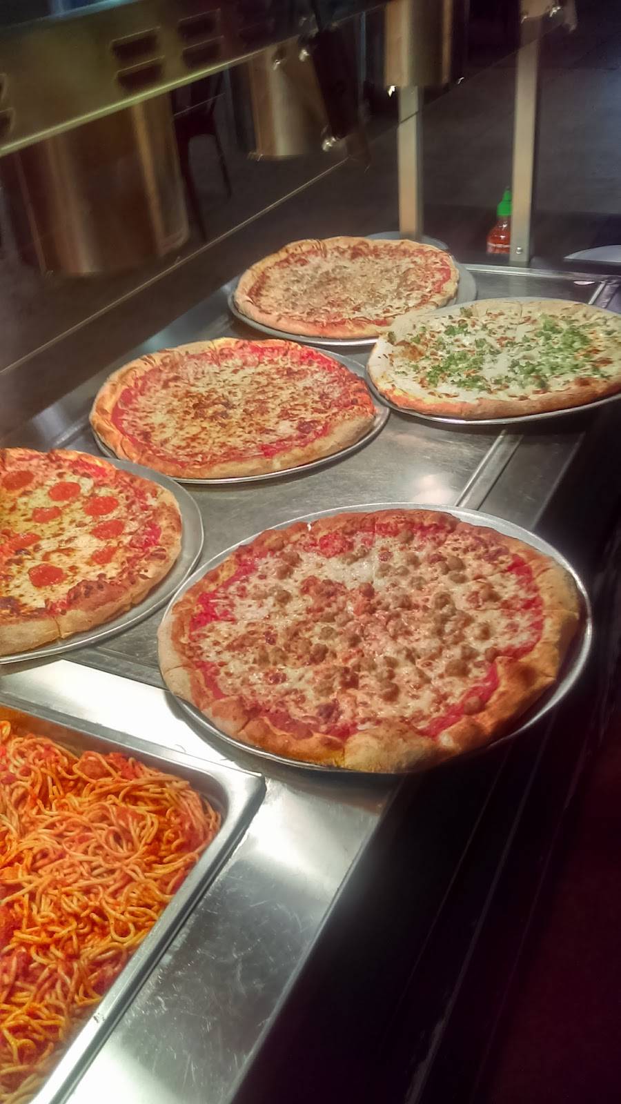 The Roadhouse | restaurant | Bldg. 3542, E St, MCAS Cherry Point, NC 28533, USA | 2524665555 OR +1 252-466-5555