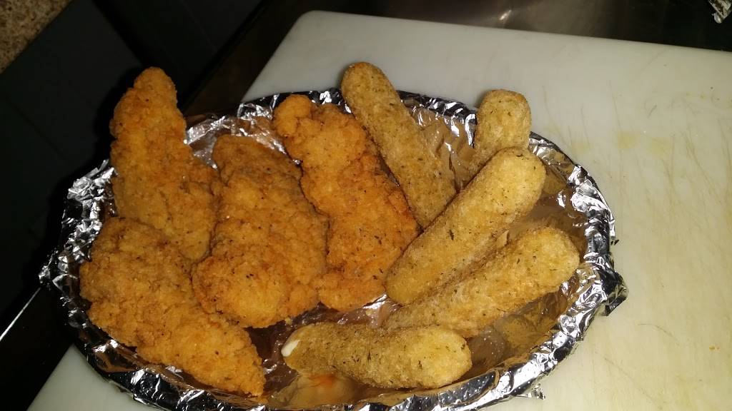 Corner Pocket Lounge | restaurant | 7304 St John St, Detroit, MI 48210, USA | 3135542460 OR +1 313-554-2460