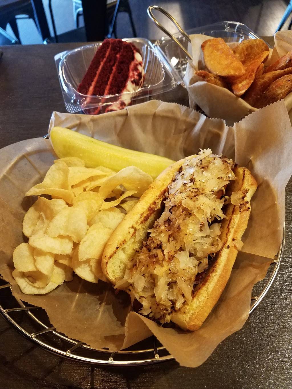 DELIish, NY-style | restaurant | 700 Wise Ave, Dundalk, MD 21222, USA | 4436495259 OR +1 443-649-5259