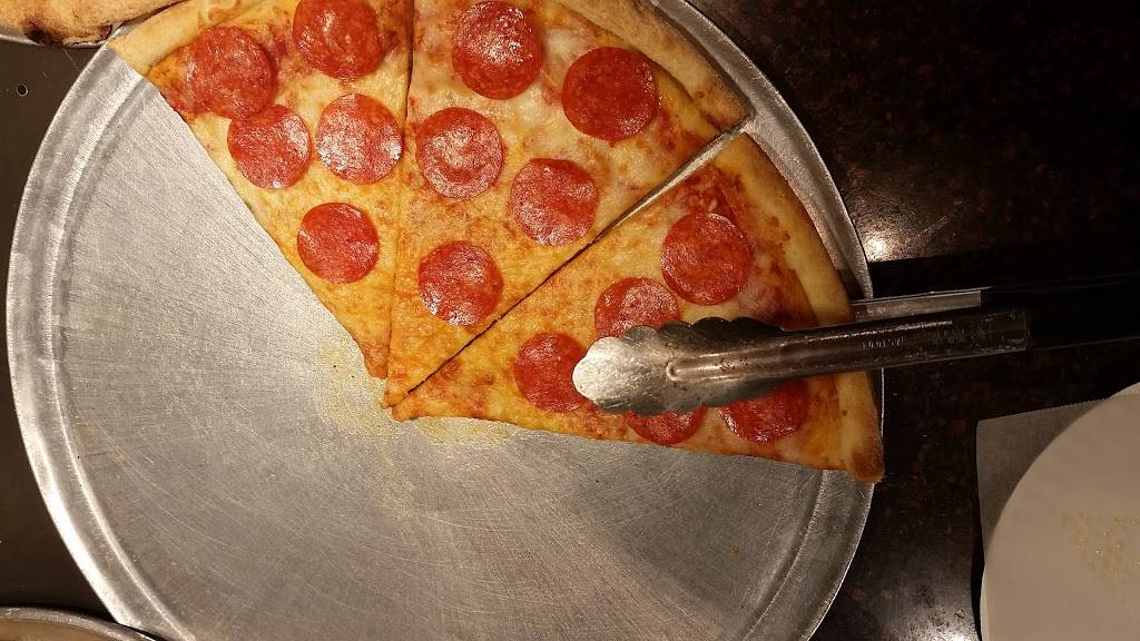 Luciano Express Pizzeria | restaurant | 7400 San Pedro Ave #904, San Antonio, TX 78216, USA | 2103423428 OR +1 210-342-3428