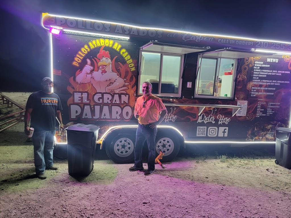 Pollos asados El Gran Pajaro | restaurant | 5615 Lone Star Pkwy, San Antonio, TX 78253, USA | 2102553755 OR +1 210-255-3755