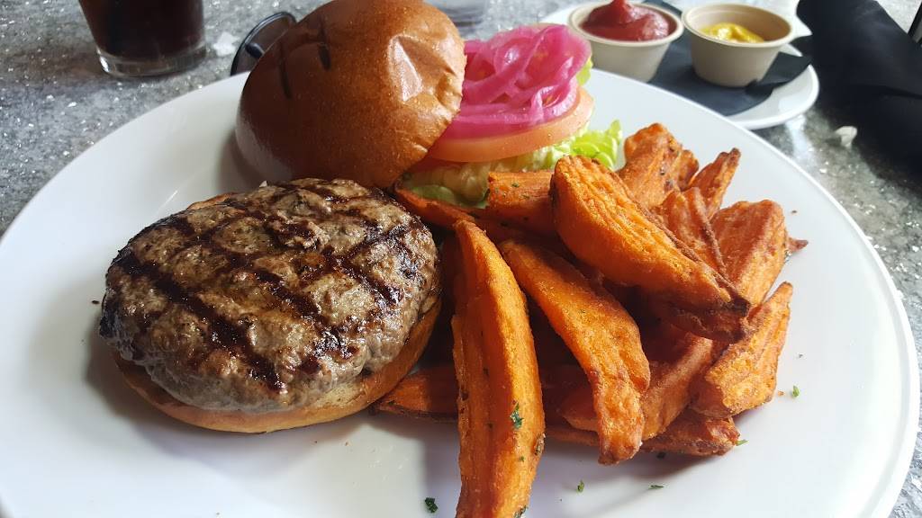 Back Bay Tavern | restaurant | 415 Newport Center Dr, Newport Beach, CA 92660, USA | 9499998572 OR +1 949-999-8572