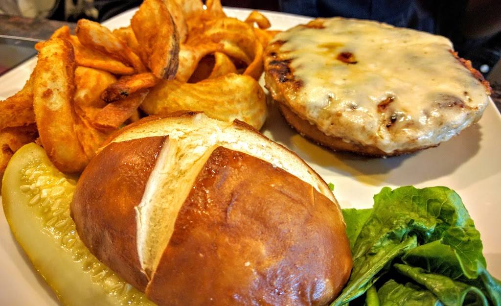 Redwood luxe bar and grill | restaurant | 3462 Vollmer Rd, Olympia Fields, IL 60461, USA | 7085063153 OR +1 708-506-3153