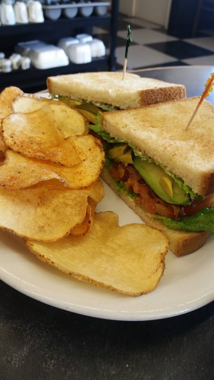 4th St. Cafe | cafe | 824 4th St, Orland, CA 95963, USA | 5309889030 OR +1 530-988-9030