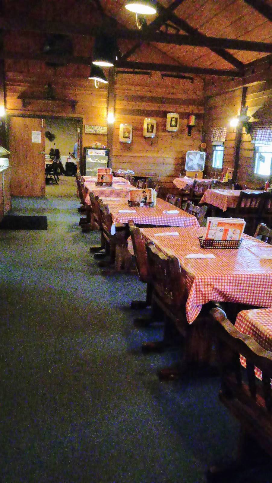 Pats Cafe | restaurant | 11890 S US Hwy 41, Terre Haute, IN 47802, USA | 8122995637 OR +1 812-299-5637
