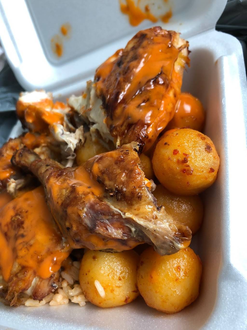 Mario’s bbq Oakville | restaurant | 519 Dundas St W, Oakville, ON L6H 5K3, Canada | 2897250082 OR +1 289-725-0082