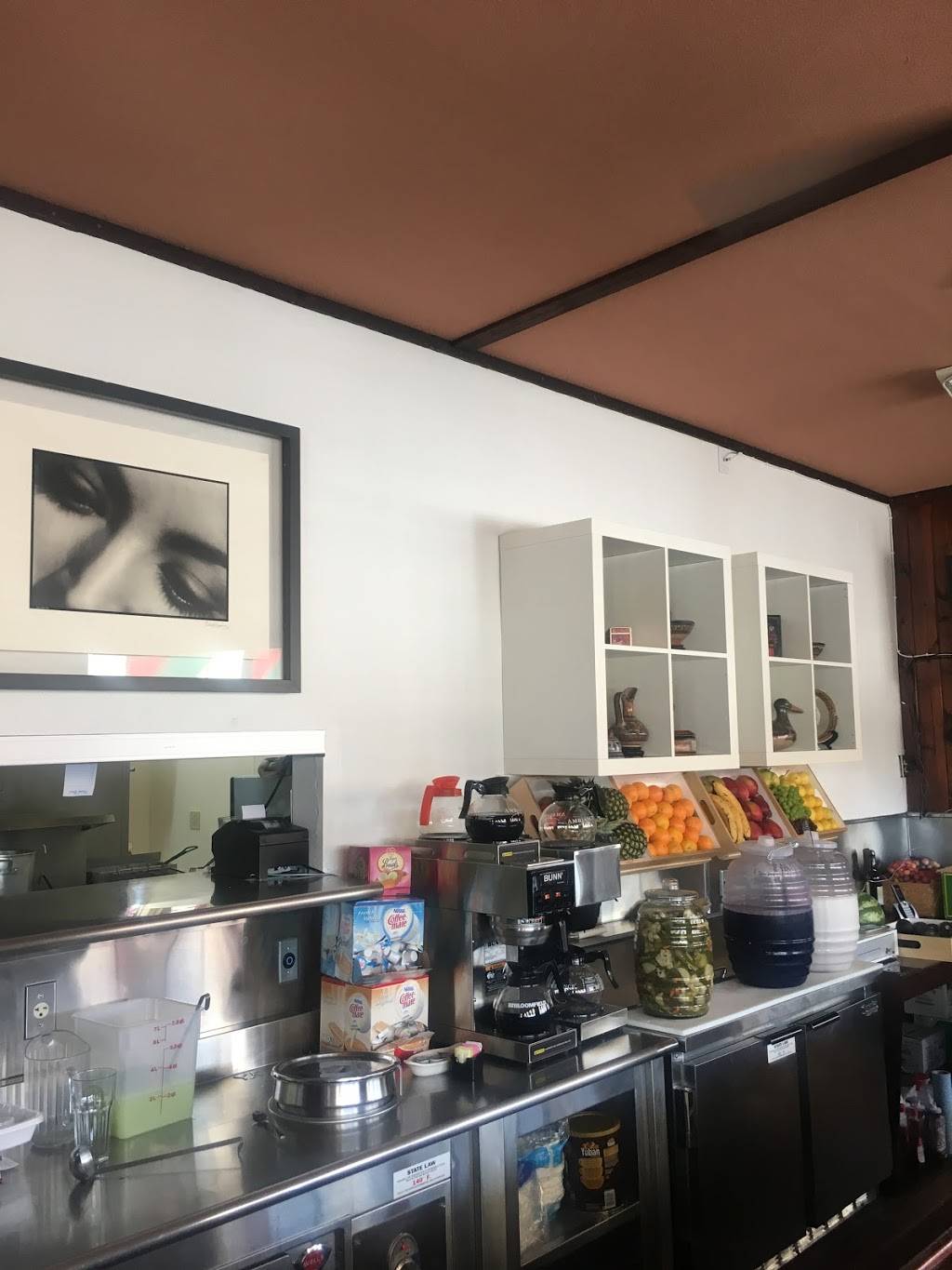 Panchitos Restaurant | restaurant | 2104 O St, Bakersfield, CA 93301, USA | 6615584078 OR +1 661-558-4078