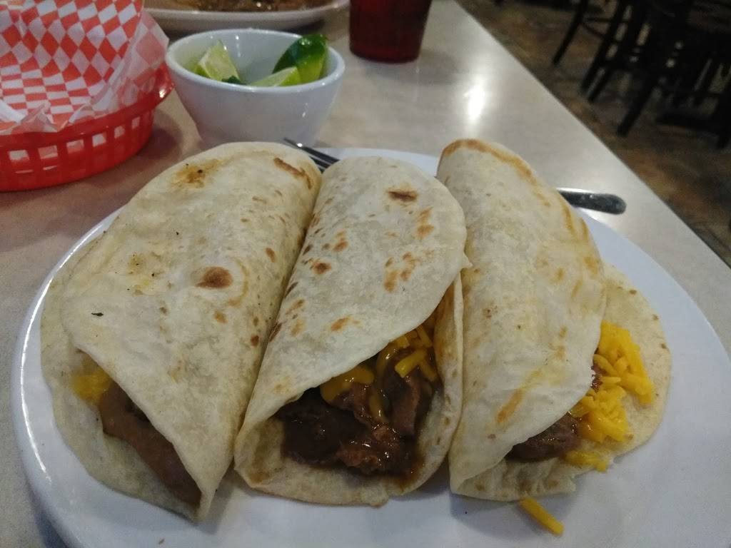 El Potosino Restaurant | restaurant | 1105 Bandera Rd, San Antonio, TX 78228, USA | 2104321324 OR +1 210-432-1324