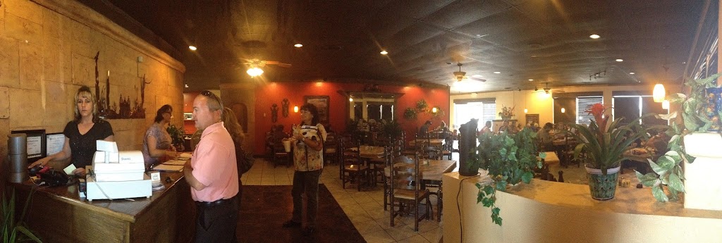 CJs Si Señor Restaurant | restaurant | 2300 N White Sands Blvd, Alamogordo, NM 88310, USA | 5754377879 OR +1 575-437-7879