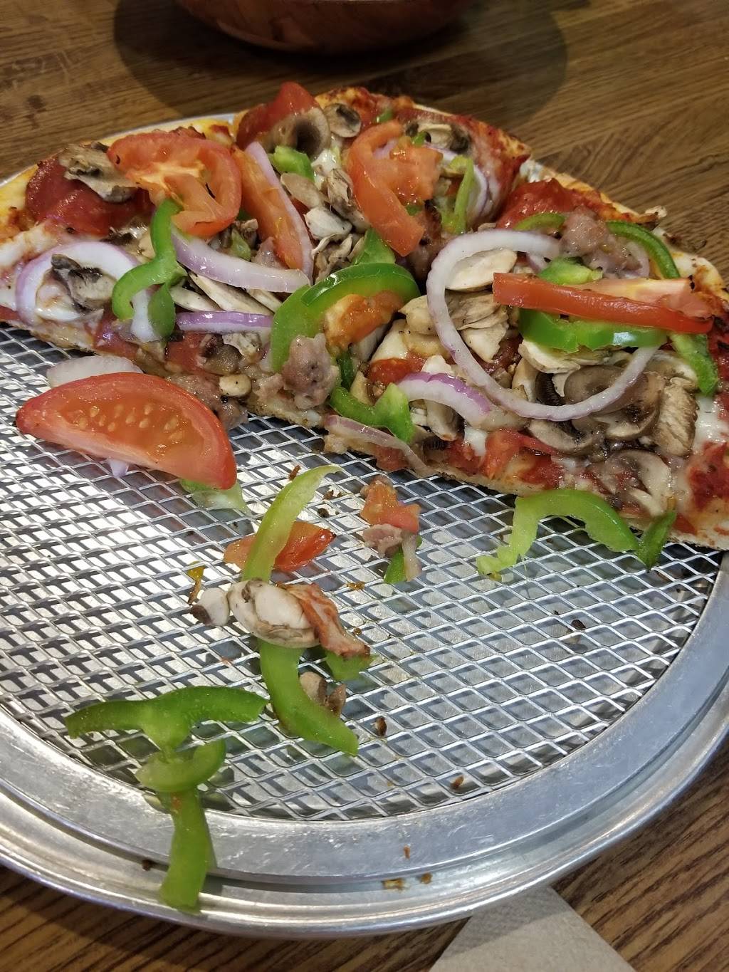 Upper Crust Pizza | restaurant | 2727 Churn Creek Rd, Redding, CA 96002, USA | 5302218525 OR +1 530-221-8525