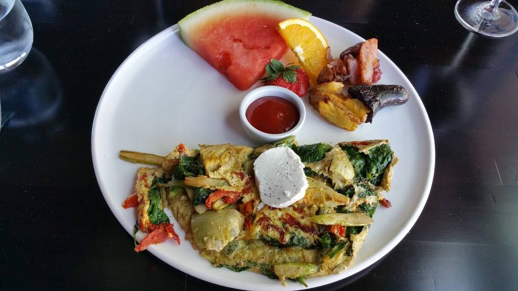 Lara Bistro | restaurant | 37555 N Hum Rd #109, Carefree, AZ 85377, USA | 4803507724 OR +1 480-350-7724