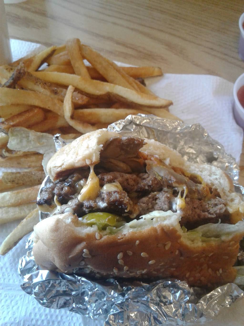 Five Guys | meal takeaway | 300 Doug Baker Blvd, Birmingham, AL 35242, USA | 2059910335 OR +1 205-991-0335