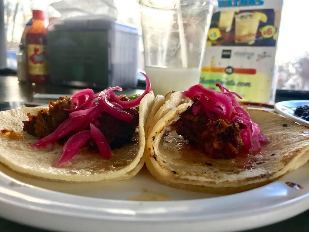 El Charrito | restaurant | 1019 E Main St, Stamford, CT 06902, USA | 2035881519 OR +1 203-588-1519