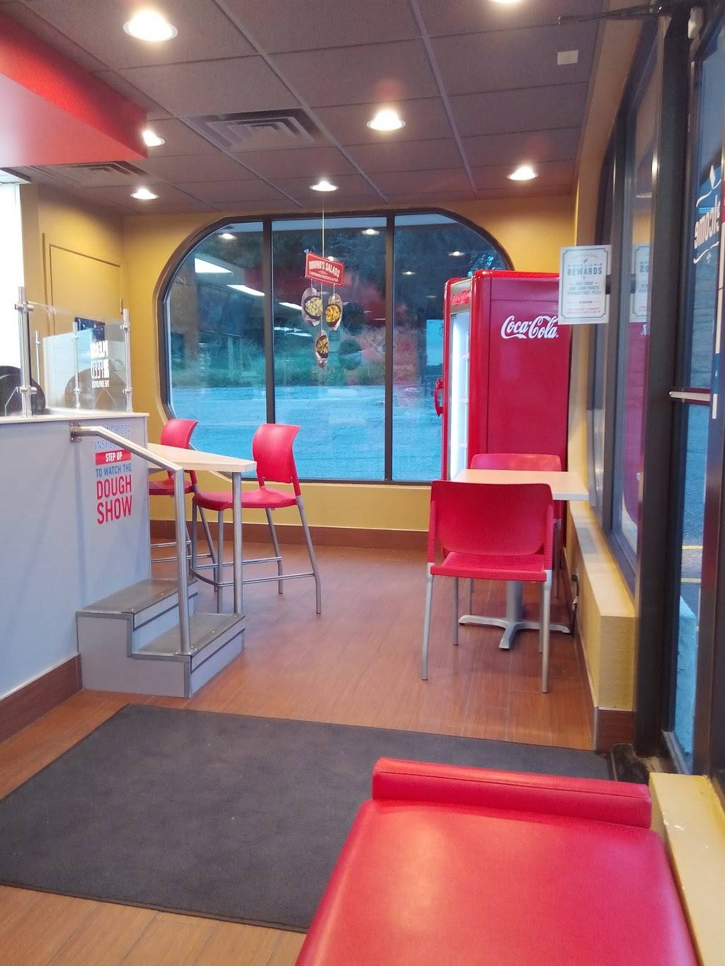 Dominos Pizza | meal delivery | 814 N Riverfront Dr, Mankato, MN 56001, USA | 5076253666 OR +1 507-625-3666