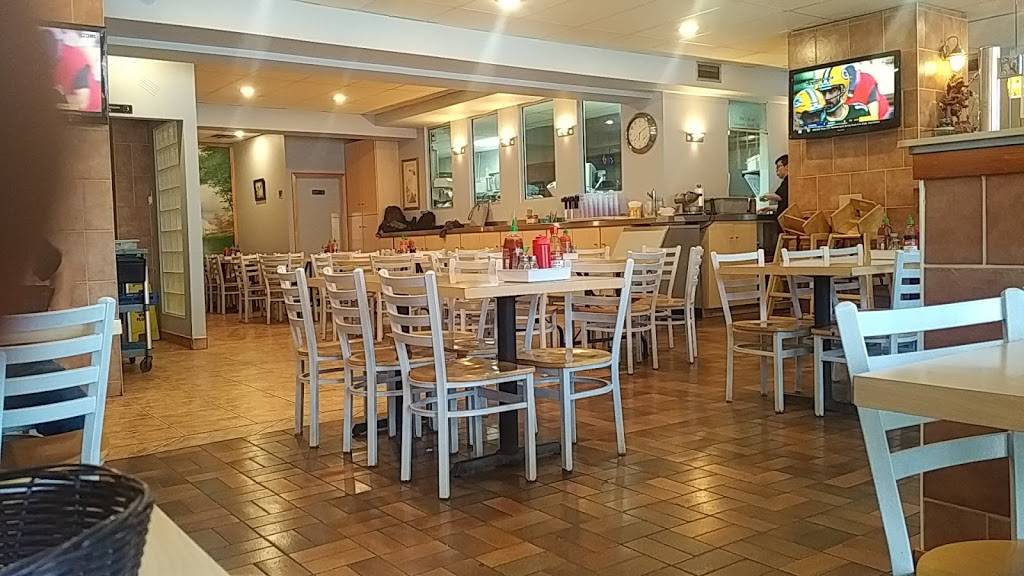 Pho Xic Lo | restaurant | 1750 Wyandotte St W, Windsor, ON N9B 1J1, Canada | 5199718288 OR +1 519-971-8288