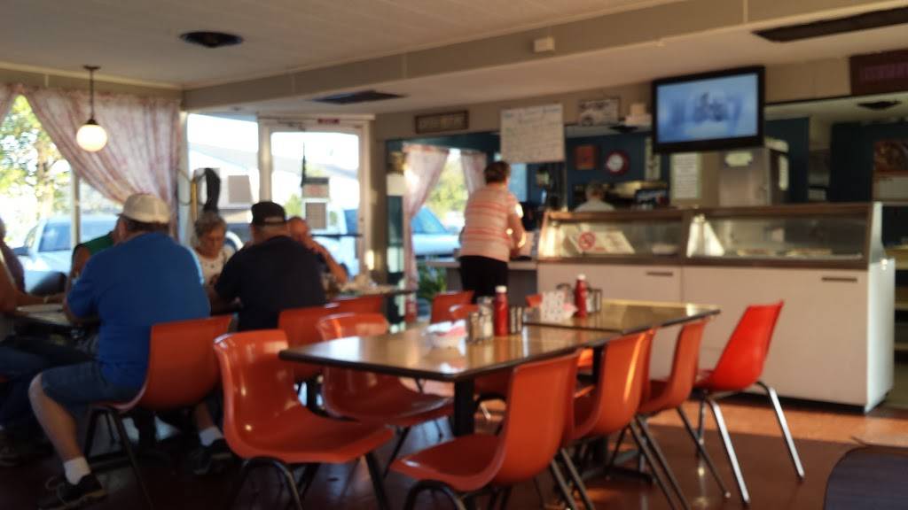 Hobo Hut | restaurant | 1356 State Rd 46, Batesville, IN 47006, USA | 8129345010 OR +1 812-934-5010