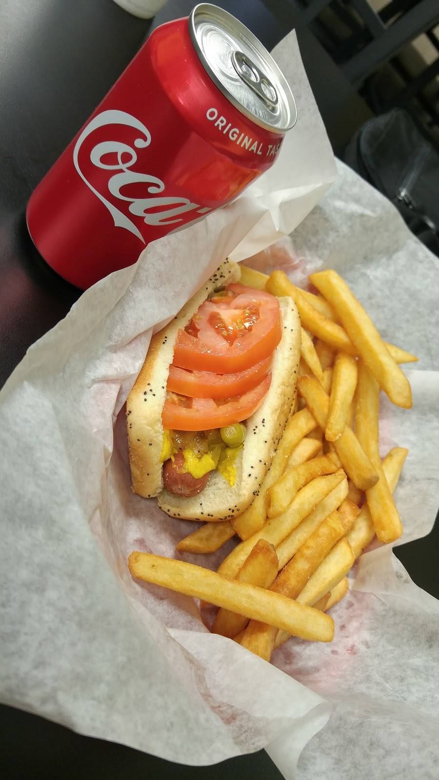 Georges Hot Dogs | meal takeaway | 1876 N Damen Ave, Chicago, IL 60647, USA | 7732274034 OR +1 773-227-4034