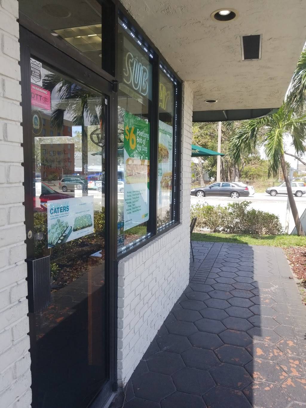 Subway Restaurants | restaurant | 2850 Stirling Rd Suites A-B, Hollywood, FL 33020, USA | 9543811244 OR +1 954-381-1244