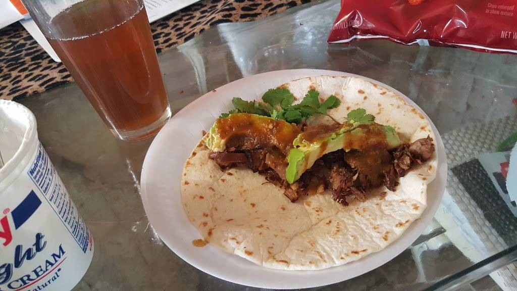 Taqueria Azteca | restaurant | 303 E Irving Park Rd, Wood Dale, IL 60191, USA | 6306169119 OR +1 630-616-9119