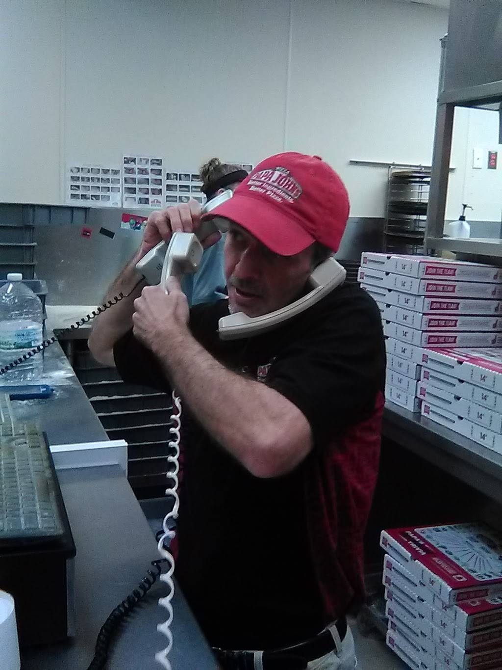 Papa Johns Pizza | restaurant | 480 PeopleS Plaza, Newark, DE 19702, USA | 3028387693 OR +1 302-838-7693