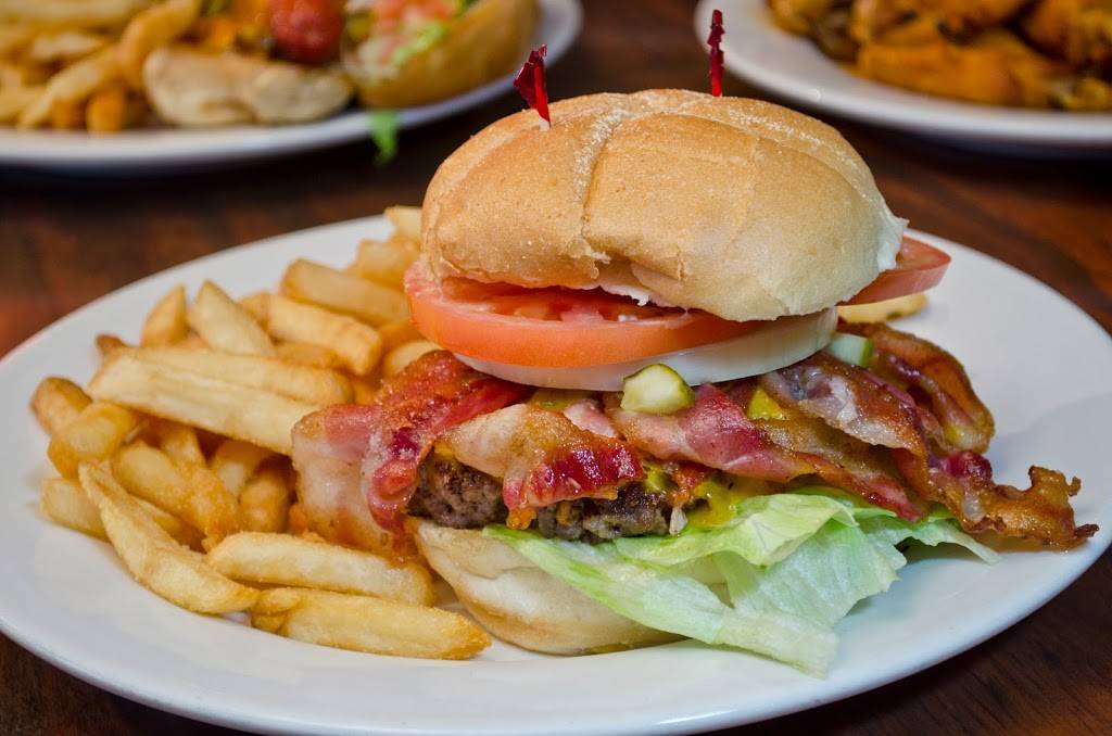 Cheeseburgers & More | restaurant | 6779 W Indiantown Rd, Jupiter, FL 33458, USA | 5615759490 OR +1 561-575-9490