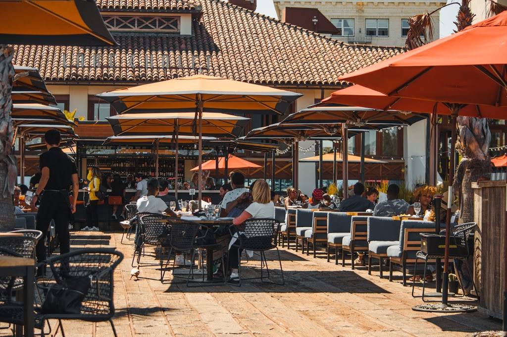 Lake Chalet | Seafood Bar & Grill | restaurant | 1520 Lakeside Dr, Oakland, CA 94612, USA | 5102085253 OR +1 510-208-5253