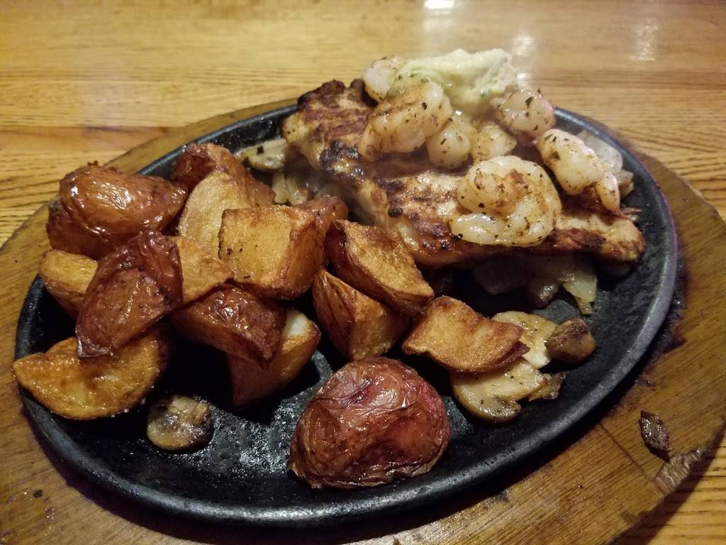 Applebees Grill + Bar | restaurant | 1421 Town Center Blvd Suite B-10, Brunswick, OH 44212, USA | 3302206189 OR +1 330-220-6189