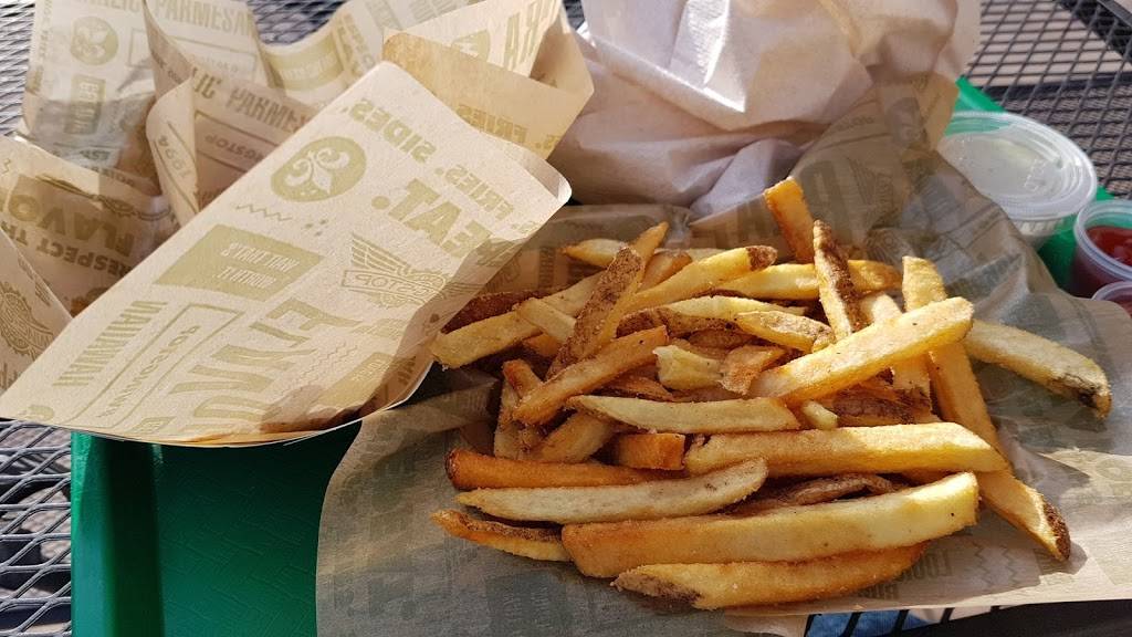 Wingstop | meal delivery | 1765 E Bayshore Rd A1, East Palo Alto, CA 94303, USA | 6503229464 OR +1 650-322-9464