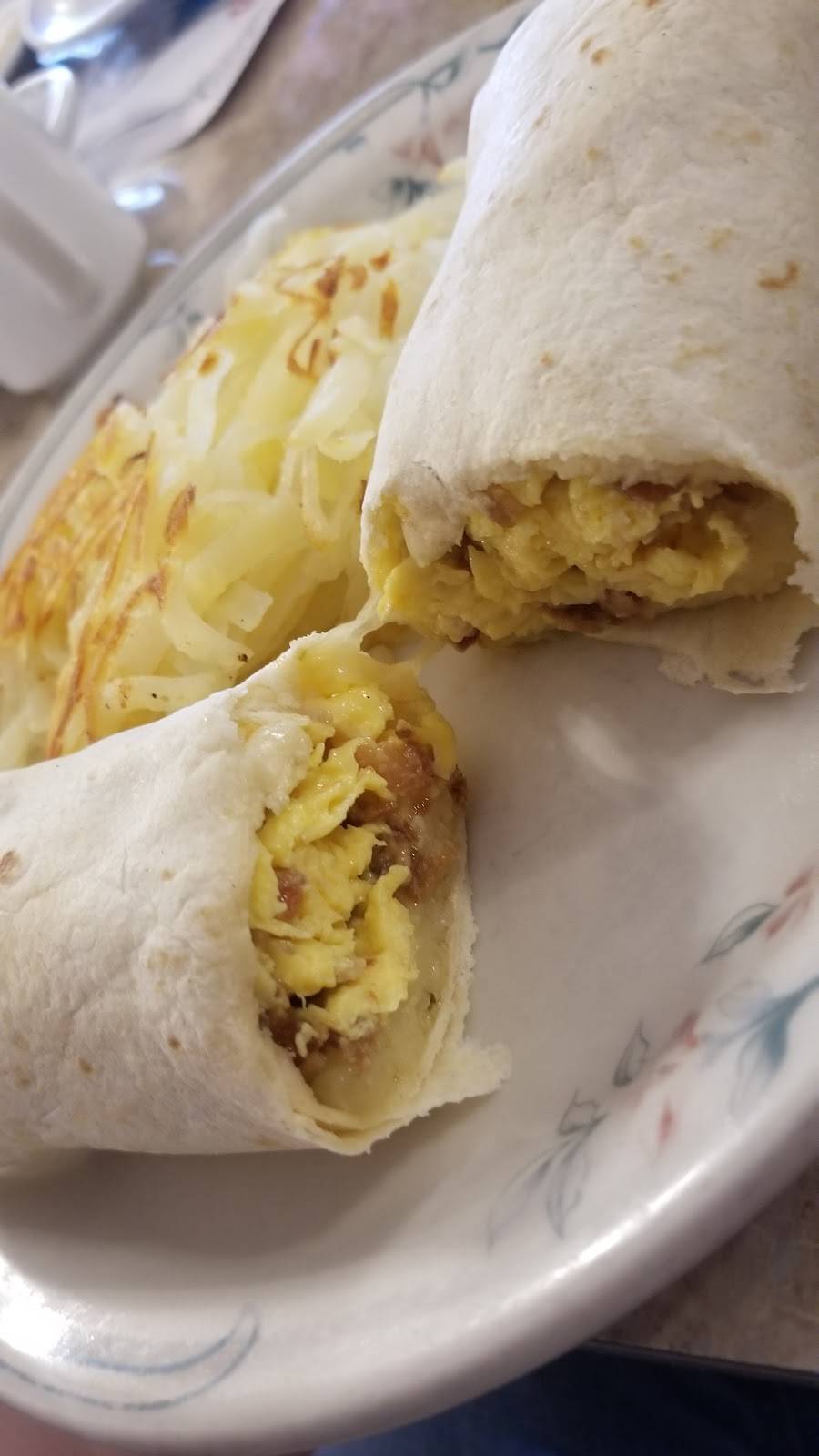 Charlies Family Restaurant | restaurant | 210 N Ivy St, Escondido, CA 92025, USA | 7607381545 OR +1 760-738-1545