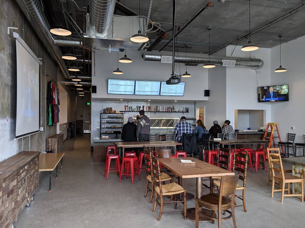 Crooked City Cider Tap House | restaurant | 206 Broadway, Oakland, CA 94607, USA | 5109923656 OR +1 510-992-3656