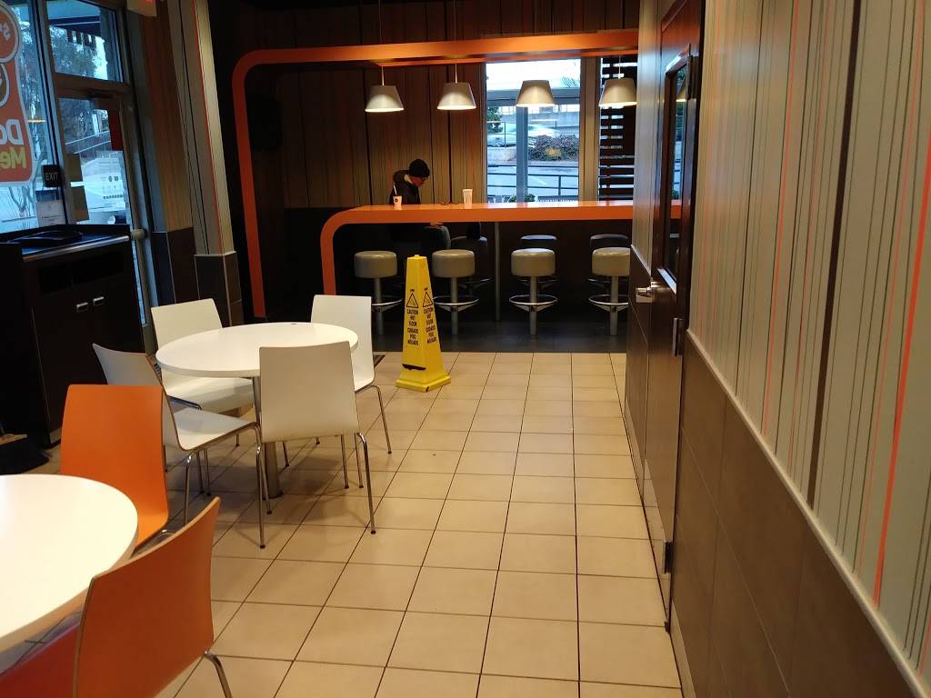 McDonalds | cafe | 4010 Peachtree Rd NE, Atlanta, GA 30319, USA | 4043640006 OR +1 404-364-0006