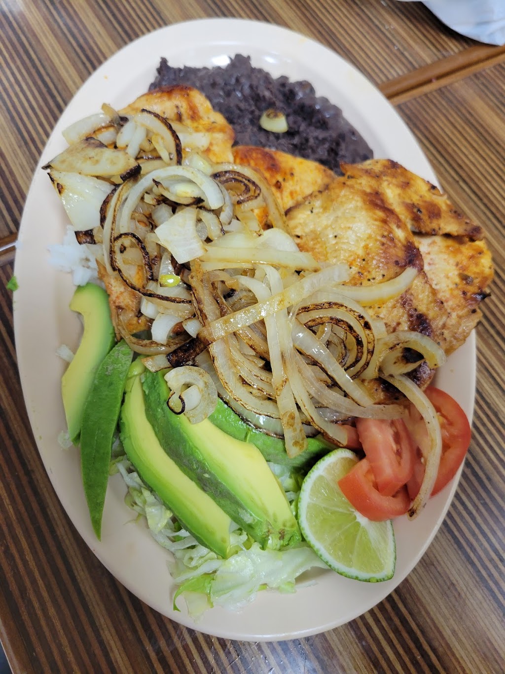 EL Sabrocito | restaurant | 2101 E Market St, Greensboro, NC 27401, USA | 3367635336 OR +1 336-763-5336