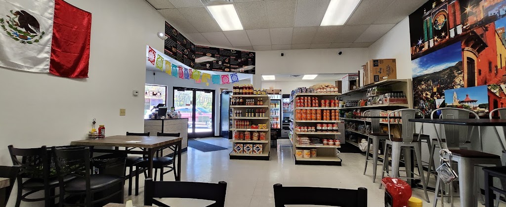 Zavalas Market & Taqueria | restaurant | 805 S Gammon Rd, Madison, WI 53719, USA | 6086650191 OR +1 608-665-0191