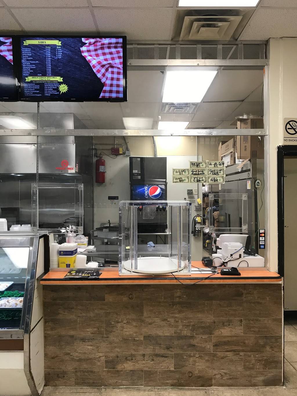 Chicago Fish & Chicken | restaurant | 16900 Plymouth Rd, Detroit, MI 48227, USA | 3136596956 OR +1 313-659-6956