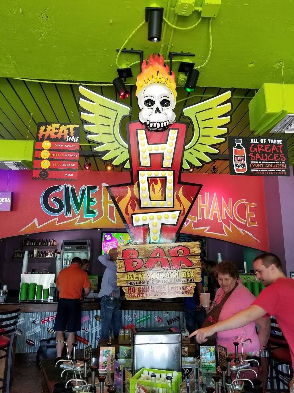 Tijuana Flats | restaurant | 1617 W Platt St, Tampa, FL 33606, USA | 8135284646 OR +1 813-528-4646